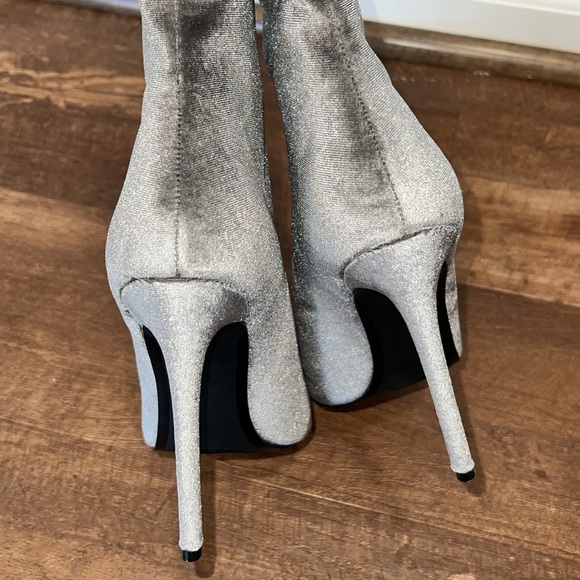 JustFab Ivy Booties - Picture 7 of 7